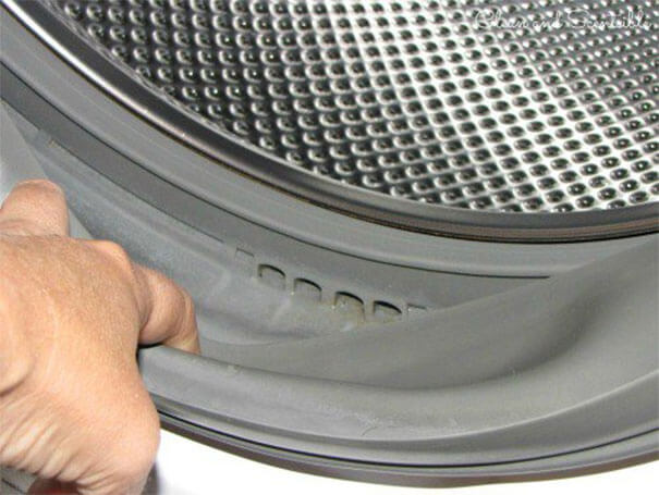 If Your Clothes Smell Like Mildew, DON’T Get A New Washing Machine-02