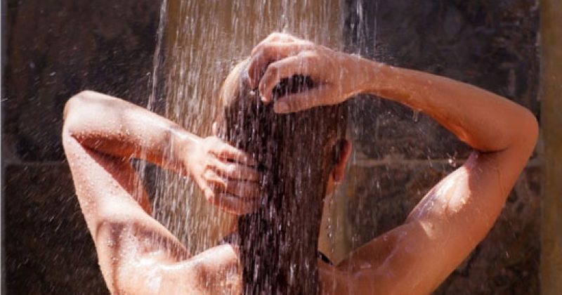5 הסיבות לנחיצותה של מקלחת לפני השינה