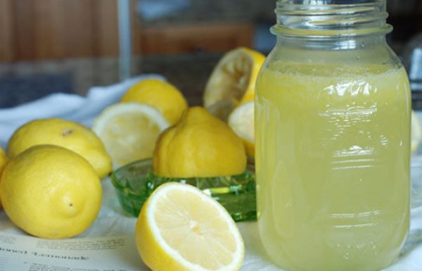 איך להוריד משקל בדרך מהירה: קילוגרם אחד ביום בדיאטת לימון!